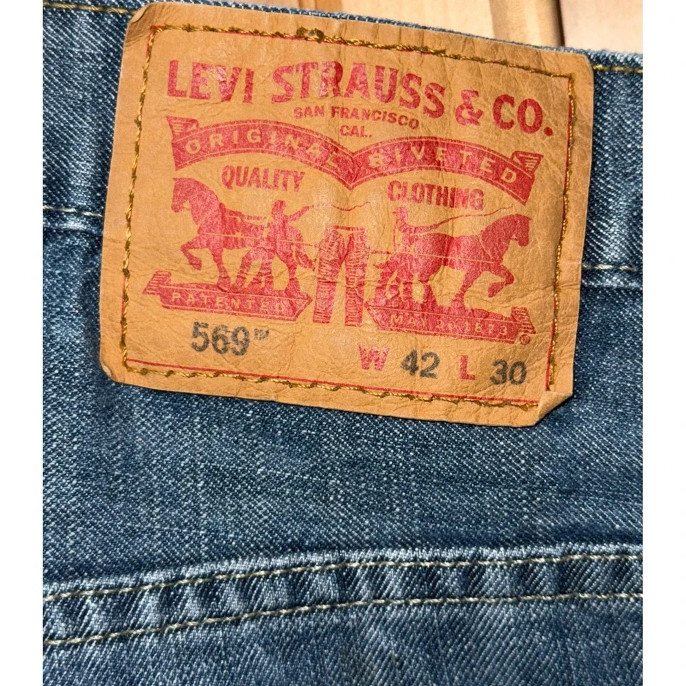 Levis levi 569